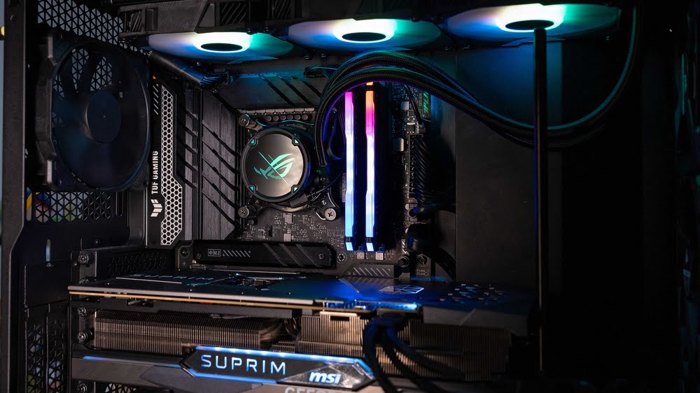 spécifications Asus TUF Gaming Z790-Plus