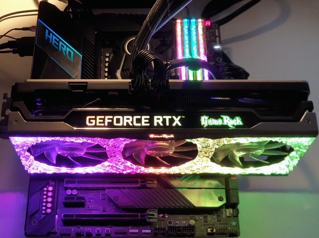 Palit GeForce RTX 3070 GameRock vaut-il la peine d'être acheté